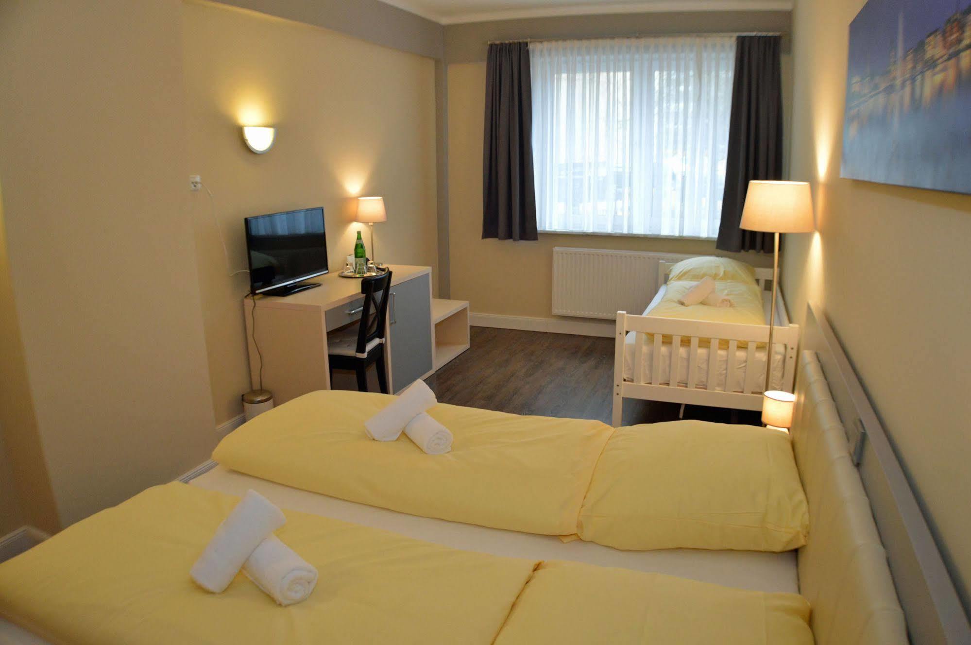 Hotel Jeta Гамбург Экстерьер фото